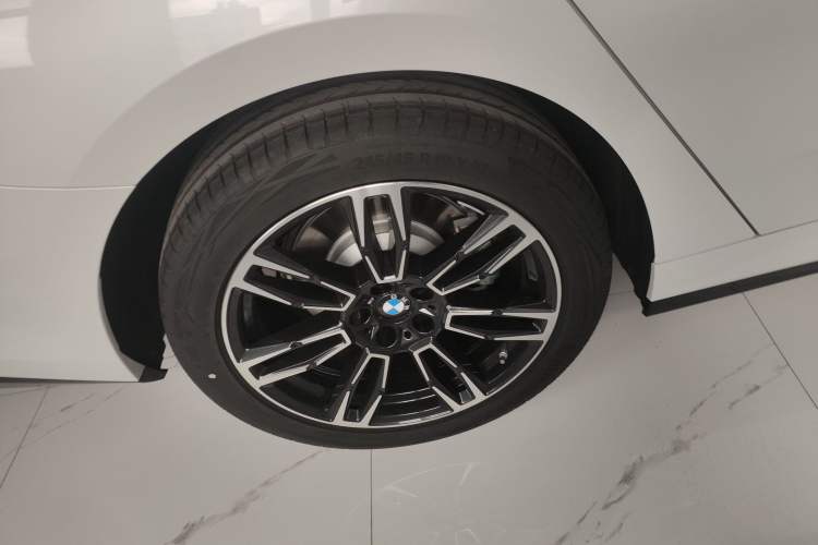 Used BMW 5 Series 2026 530Li Leading M Sport Package Exterior 5