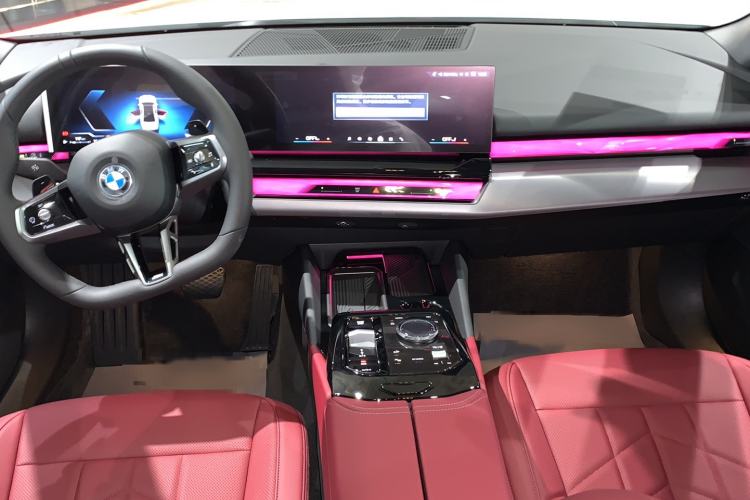 Used BMW 5 Series 2026 530Li Leading M Sport Package Interior 3