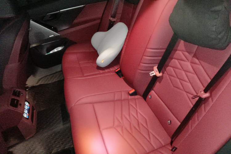 Used BMW 5 Series 2026 530Li Leading M Sport Package Left Rear Seat