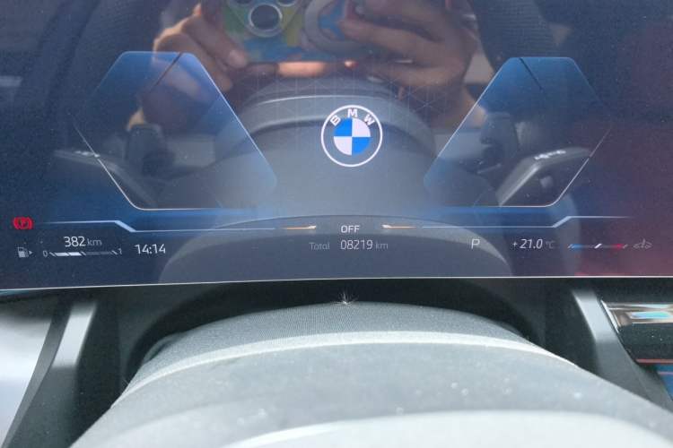 Used BMW 5 Series 2026 530Li Leading M Sport Package Odometer Close Up