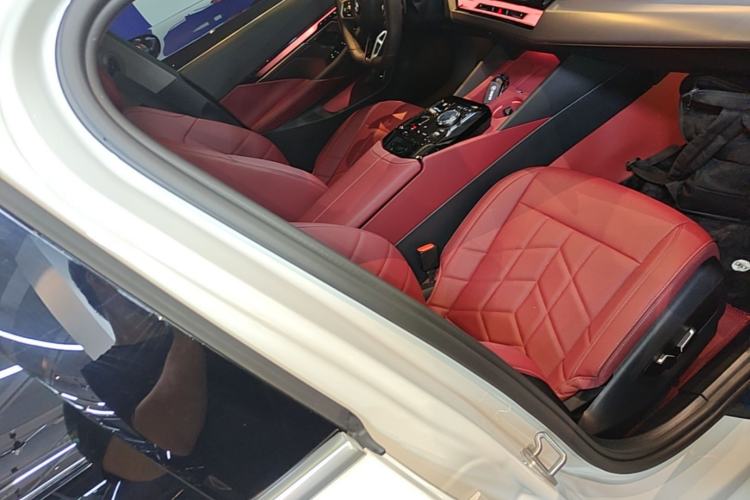 Used BMW 5 Series 2026 530Li Leading M Sport Package Right Front Seat