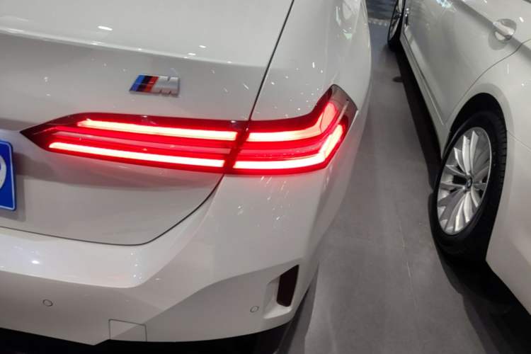 Used BMW 5 Series 2026 525Li M Sport Package Right Rear Taillight