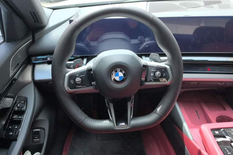 Used BMW 5 Series 2026 530Li Leading M Sport Package Steering Wheel