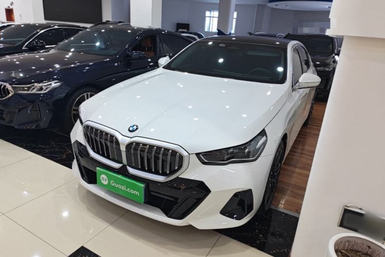 BMW 5 Series 2026 Facelift Model 530Li Leading Edition M Sport Package