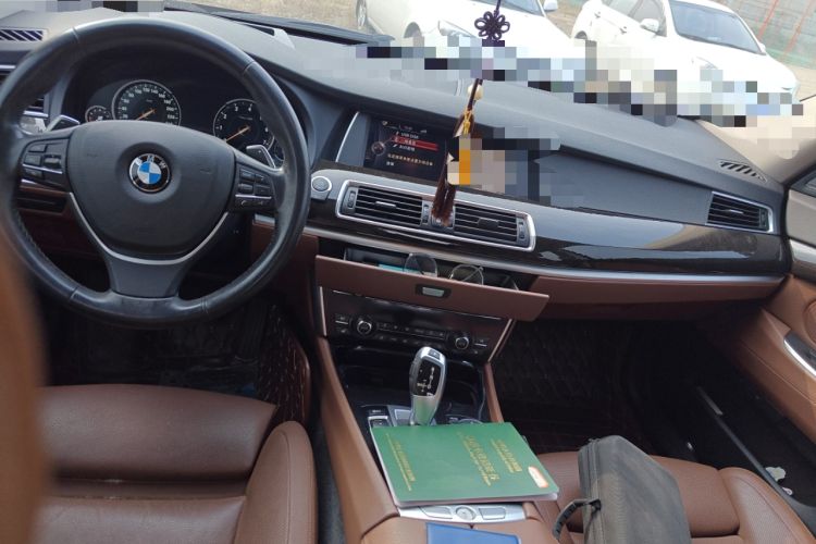 Used BMW 5 Series GT 2015 535i xDrive Interior 2