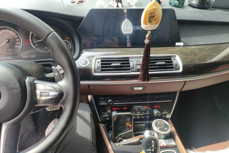 Used BMW 5 Series GT 2010 535i Luxury Edition Audio And AC Panel