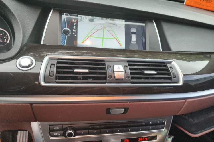 Used BMW 5 Series GT 2010 535i Leading Model Audio And AC Panel