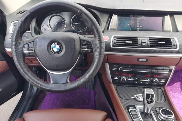 Used BMW 5 Series GT 2010 535i Luxury Edition Audio And AC Panel
