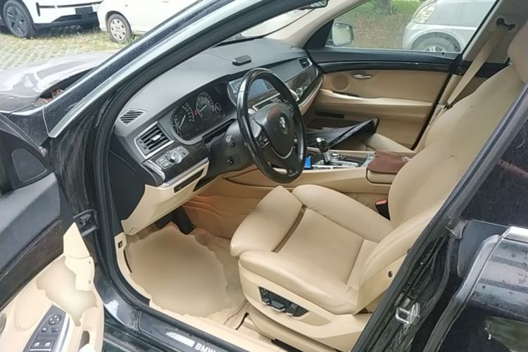 Used BMW 5 Series GT 2010 535i Luxury Edition Driver Seat
