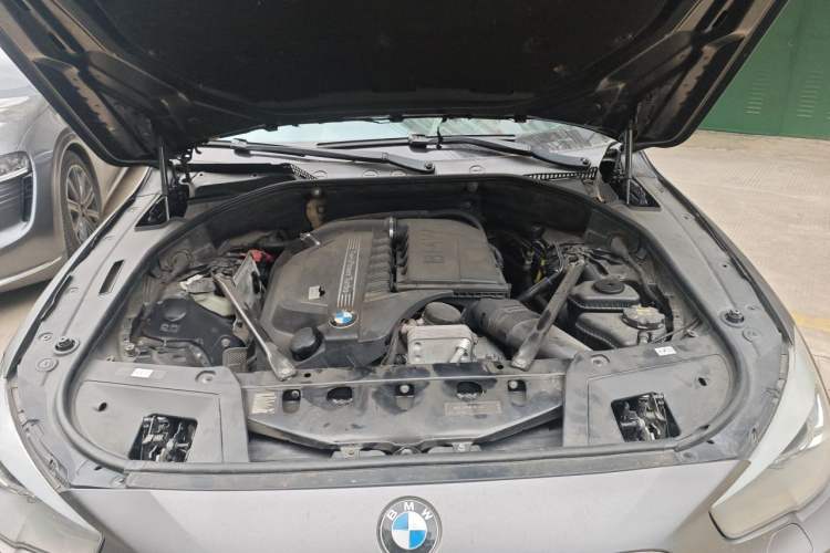 Used BMW 5 Series GT 2010 535i Luxury Edition Engine Bay