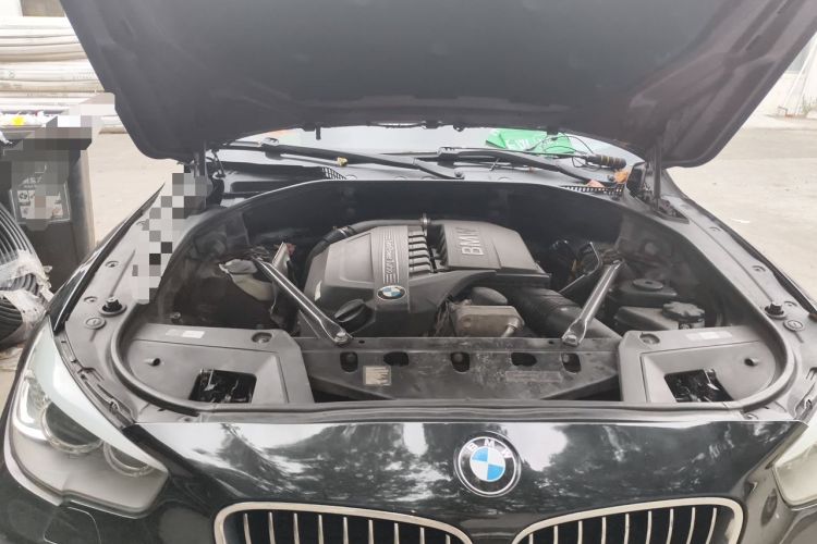 Used BMW 5 Series GT 2010 535i Leading Model Engine Bay