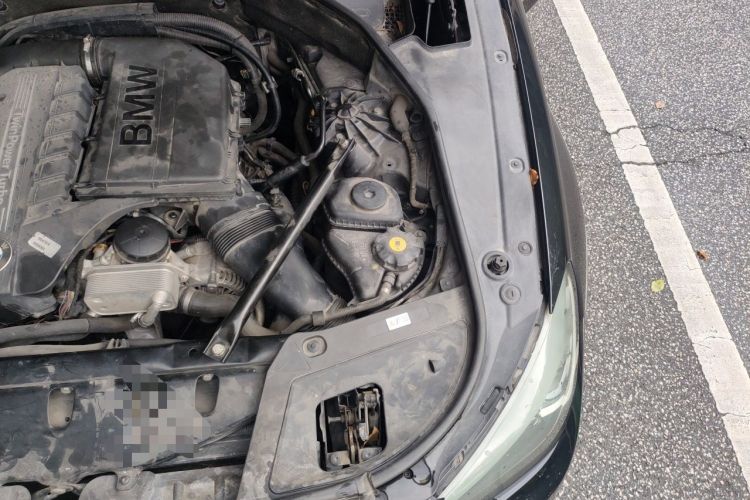Used BMW 5 Series GT 2010 535i Luxury Edition Engine Bay Left
