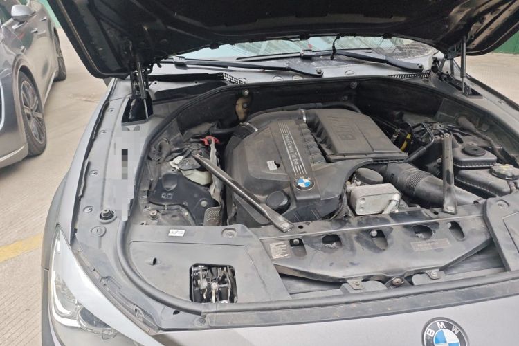 Used BMW 5 Series GT 2010 535i Luxury Edition Engine Bay Right