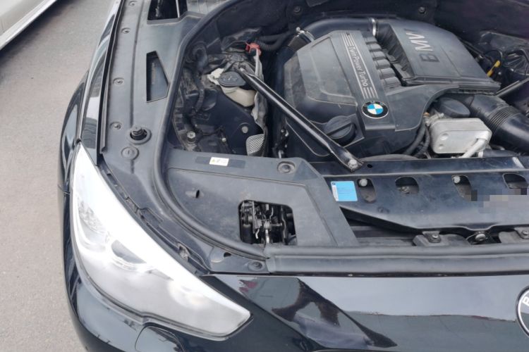Used BMW 5 Series GT 2010 535i Luxury Edition Engine Bay Right