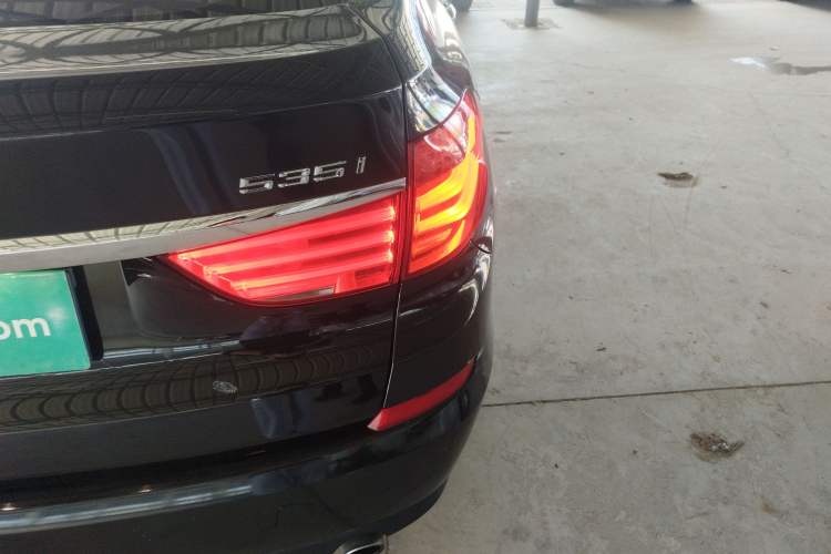 Used BMW 5 Series GT 2010 535i Luxury Edition Exterior 3