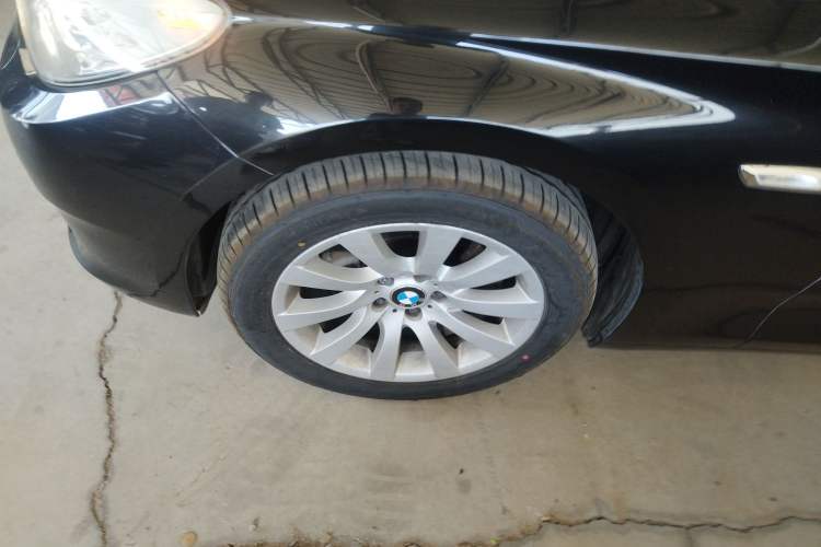 Used BMW 5 Series GT 2010 535i Luxury Edition Exterior 4
