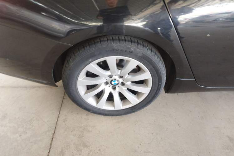 Used BMW 5 Series GT 2010 535i Luxury Edition Exterior 5