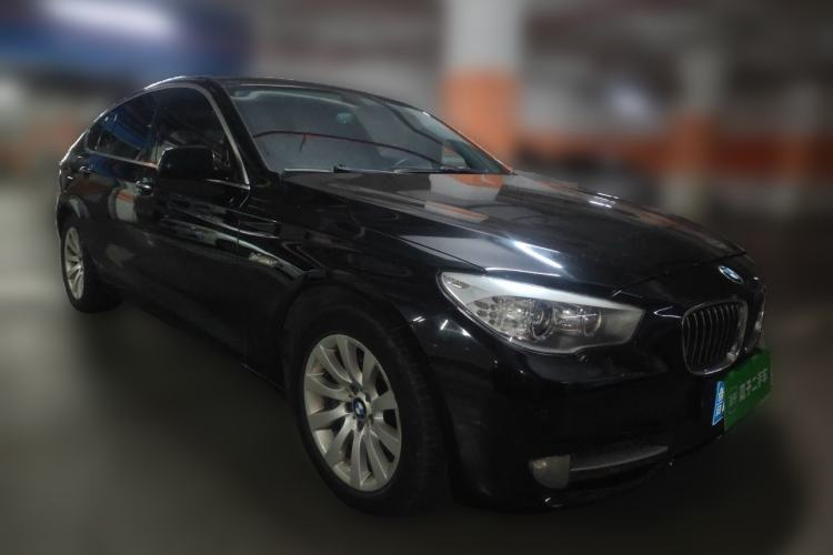 Used BMW 5 Series GT 2010 535i Leading Model Front Right 45 Deg