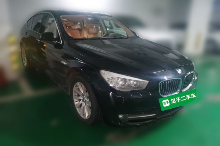 Used BMW 5 Series GT 2010 535i Leading Model Front Right 45 Deg