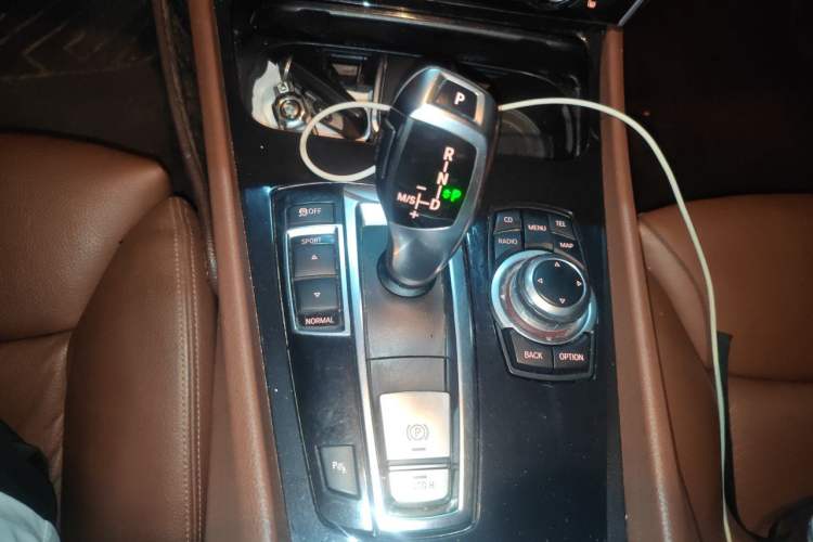Used BMW 5 Series GT 2010 535i Leading Model Gear Lever