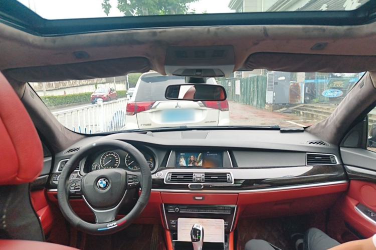 Used BMW 5 Series GT 2010 535i Luxury Edition Headliner