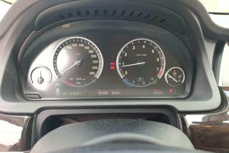 Used BMW 5 Series GT 2010 535i Luxury Edition Instrument Cluster