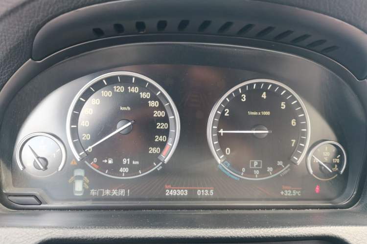 Used BMW 5 Series GT 2010 535i Luxury Edition Instrument Cluster