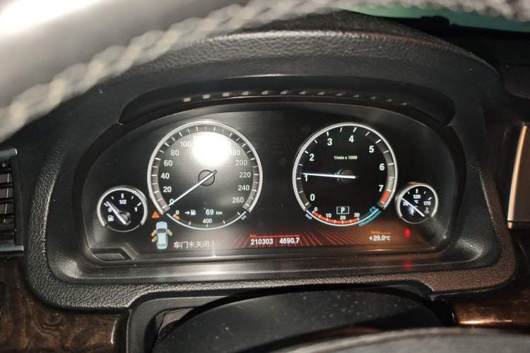 Used BMW 5 Series GT 2010 535i Leading Model Instrument Cluster
