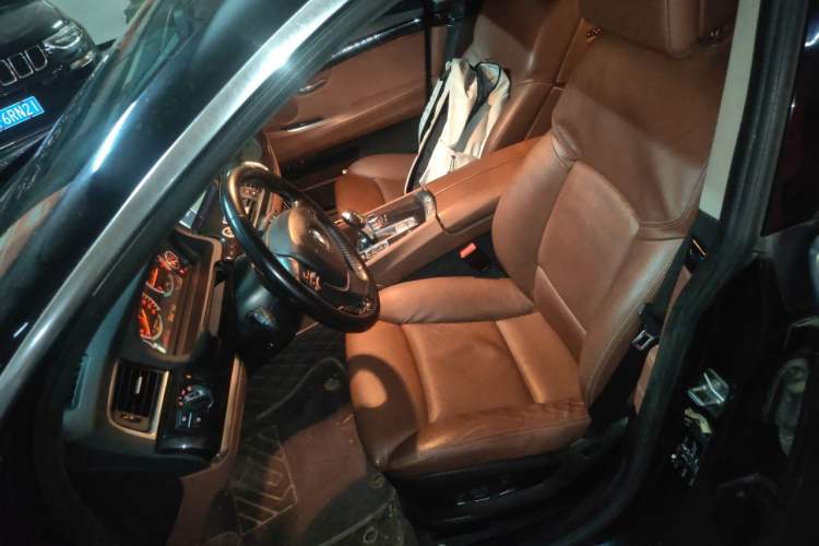 Used BMW 5 Series GT 2010 535i Leading Model Left Front Seat