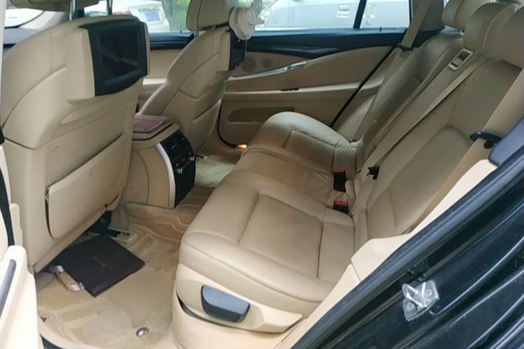 Used BMW 5 Series GT 2010 535i Luxury Edition Left Rear Seat