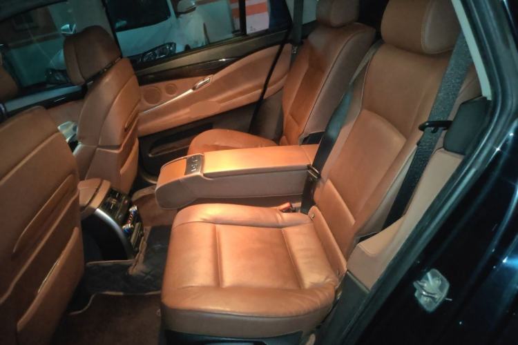 Used BMW 5 Series GT 2010 535i Leading Model Left Rear Seat