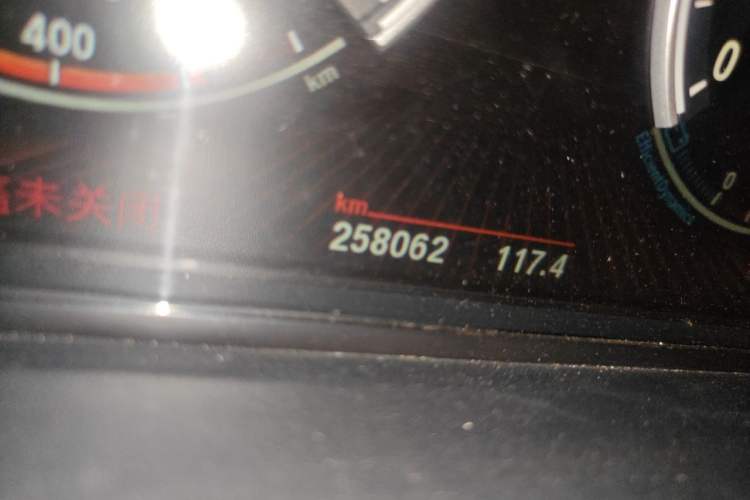 Used BMW 5 Series GT 2010 535i Leading Model Odometer Close Up