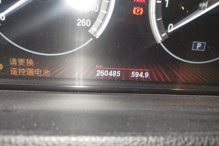 Used BMW 5 Series GT 2010 535i Leading Model Odometer Close Up