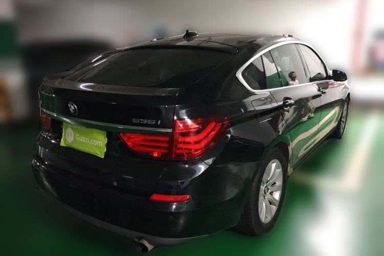 Used BMW 5 Series GT 2010 535i Leading Model Rear Right 45 Deg