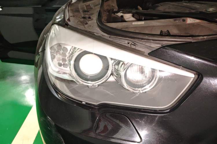 Used BMW 5 Series GT 2010 535i Leading Model Right Front Headlight
