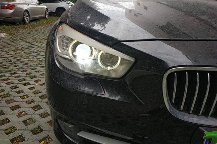 Used BMW 5 Series GT 2010 535i Luxury Edition Right Front Headlight
