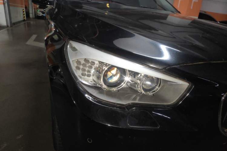 Used BMW 5 Series GT 2010 535i Leading Model Right Front Headlight