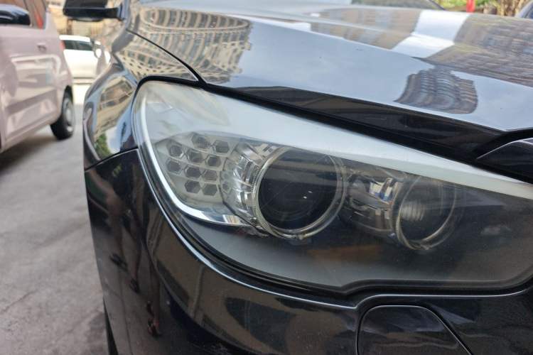 Used BMW 5 Series GT 2010 535i Leading Model Right Front Headlight
