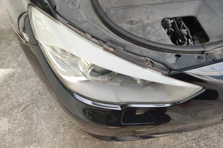 Used BMW 5 Series GT 2010 535i Luxury Edition Right Front Headlight