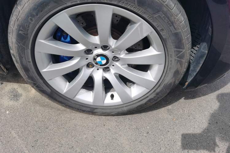 Used BMW 5 Series GT 2010 535i Luxury Edition Right Front Wheel Hub