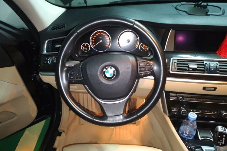 Used BMW 5 Series GT 2010 535i Leading Model Steering Wheel