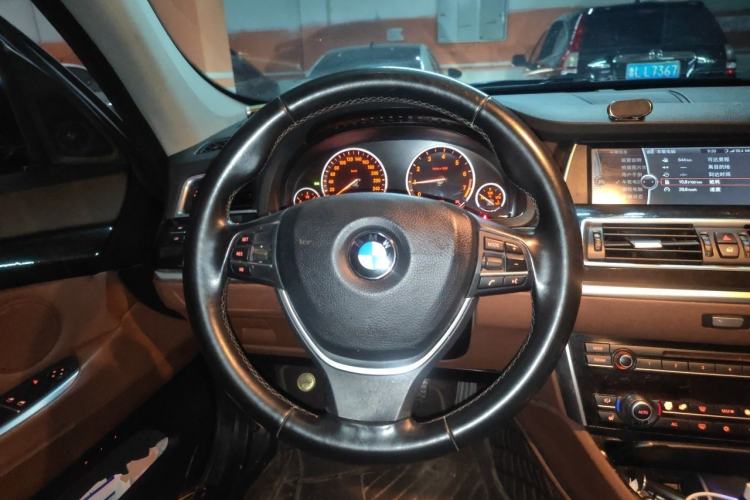 Used BMW 5 Series GT 2010 535i Leading Model Steering Wheel
