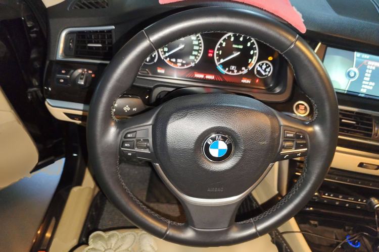 Used BMW 5 Series GT 2010 535i Luxury Edition Steering Wheel