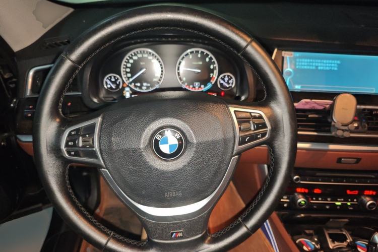 Used BMW 5 Series GT 2010 535i Leading Model Steering Wheel