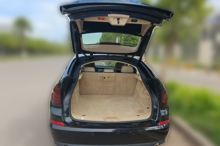 Used BMW 5 Series GT 2010 535i Luxury Edition Trunk