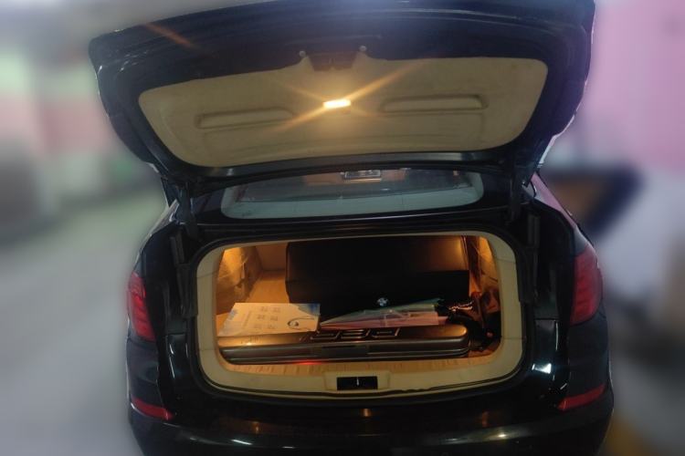 Used BMW 5 Series GT 2010 535i Leading Model Trunk
