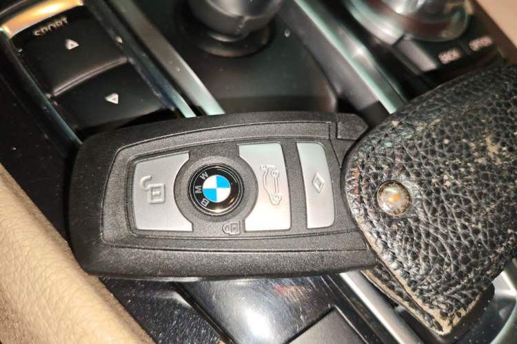 Used BMW 5 Series GT 2010 535i Leading Model Vehicle Key