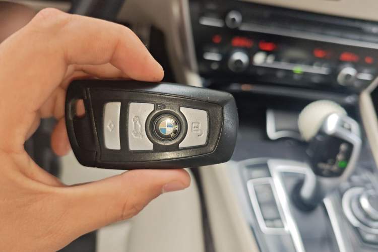 Used BMW 5 Series GT 2010 535i Luxury Edition Vehicle Key