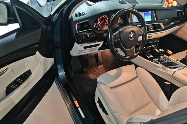 Used BMW 5 Series GT 2010 535i Luxury Edition Driver Seat