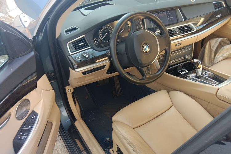 Used BMW 5 Series GT 2010 535i Luxury Edition Driver Seat